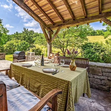 4 Bedroom Amazing Home In Caylus * Caylus