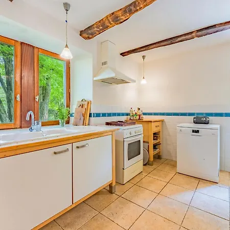 4 Bedroom Amazing Home In Caylus *